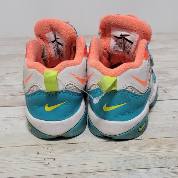 Nike Kids Air Speed Turf Training Shoes White/Aqua/Mango Size 6C, UK 5.5, EUR 22 - Picture 5 of 10